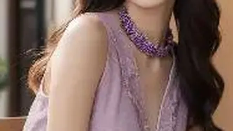 梅西加盟巴黎，足球盛宴引全球粉丝涌动